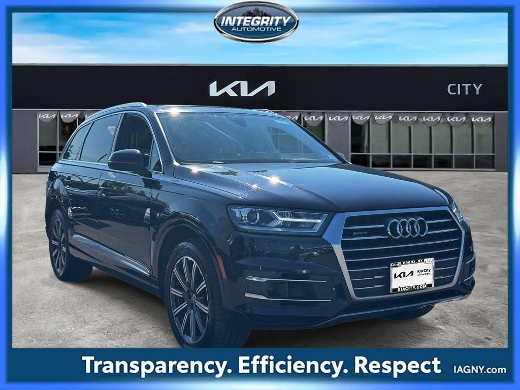 2017 Audi Q7 3.0T Premium Plus quattro in Ink Blue — front three-quarter view